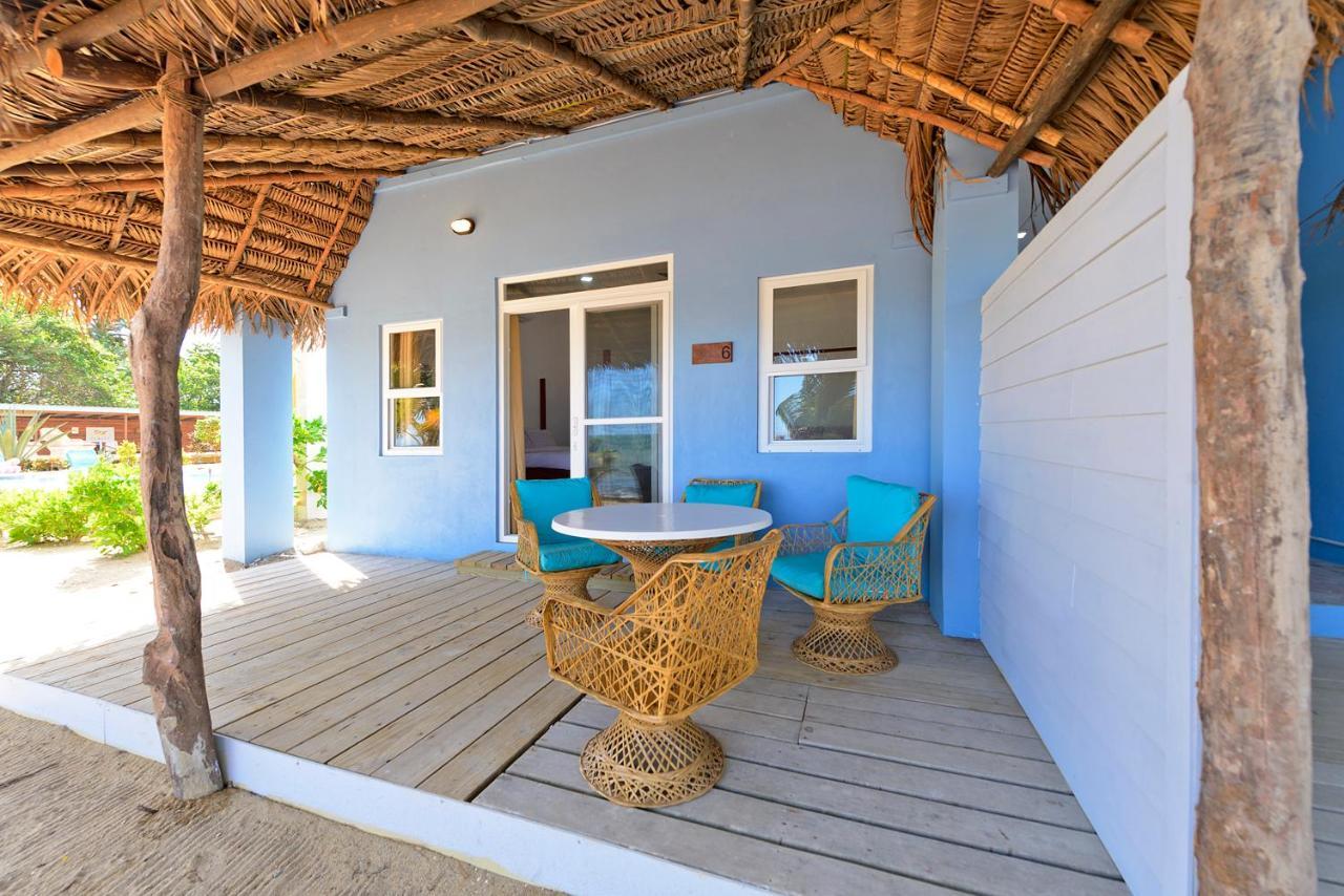 Parrot Cove Lodge ฮอปกินส์ ภายนอก รูปภาพ
