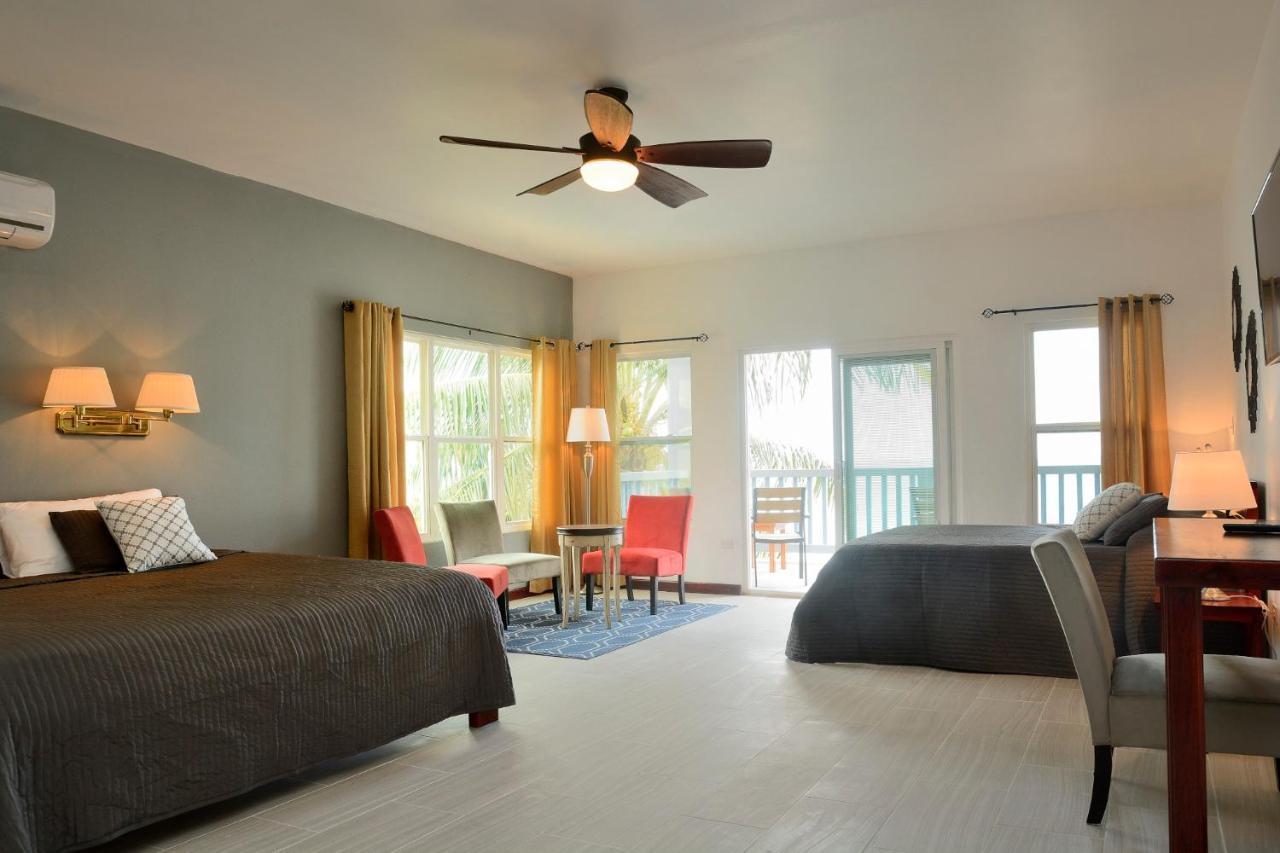 Parrot Cove Lodge ฮอปกินส์ ภายนอก รูปภาพ