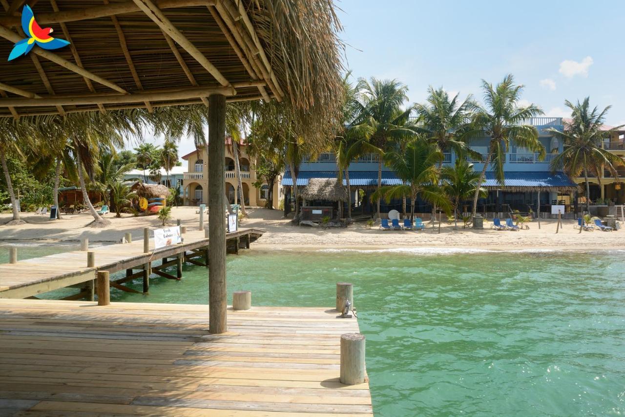 Parrot Cove Lodge ฮอปกินส์ ภายนอก รูปภาพ
